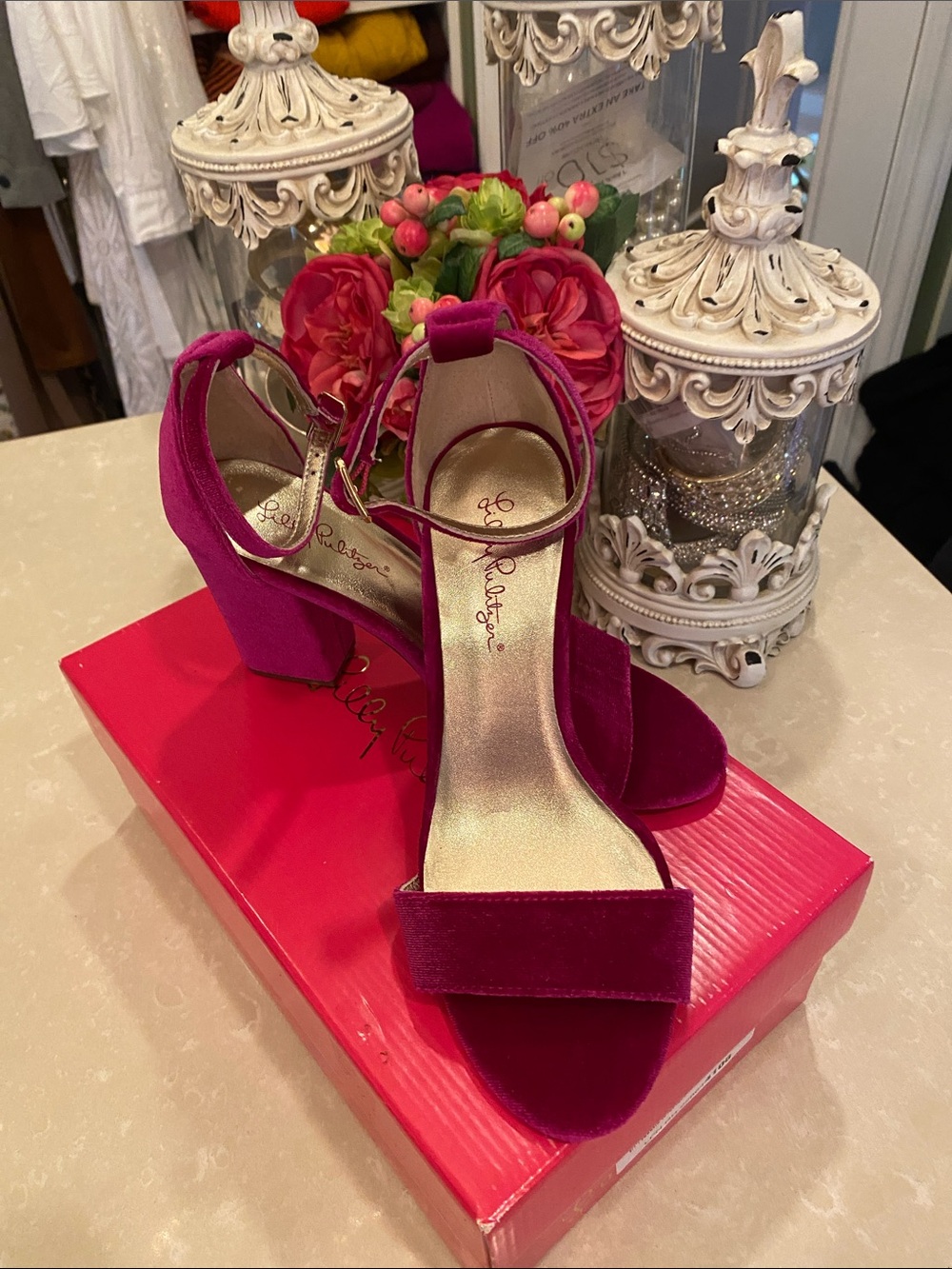 Gorgeous Lilly Pulitzer velvet sandals